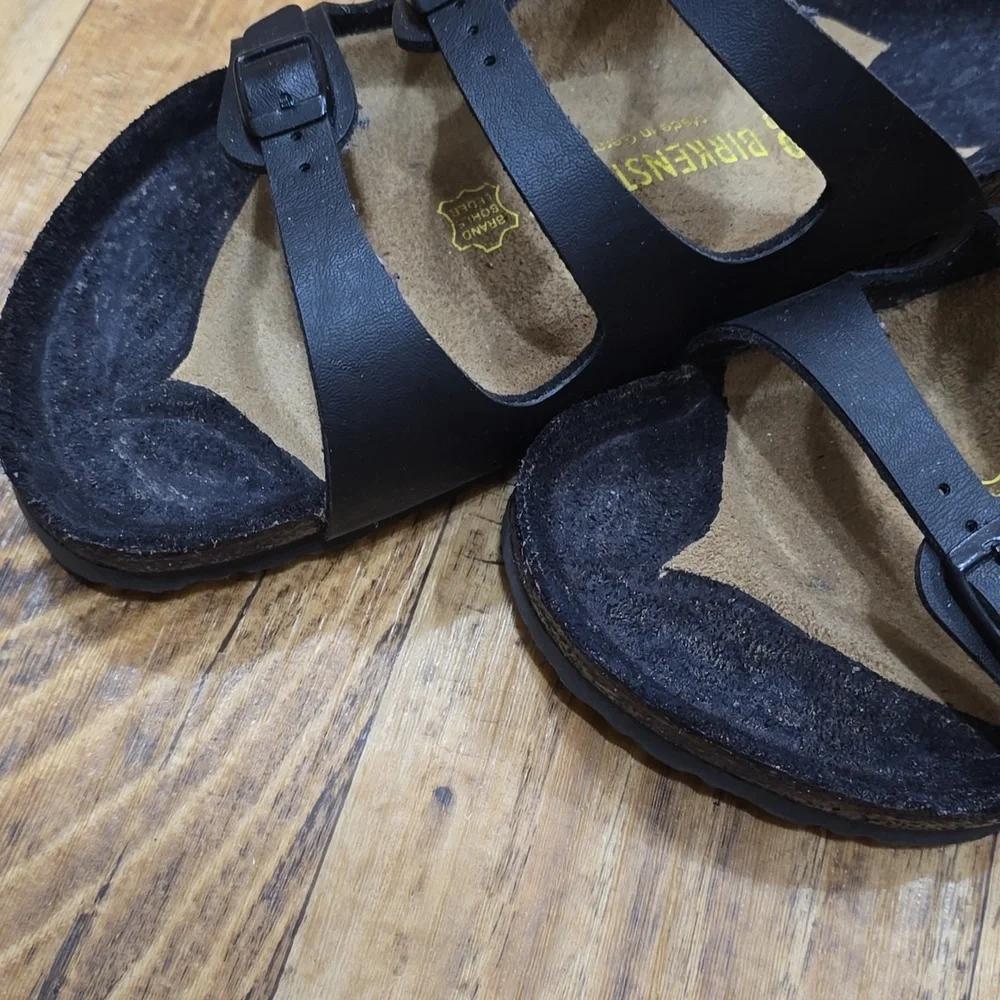 Birkenstock Women's Florida Soft Footbed sandals in black.  - Picture 5 of 6